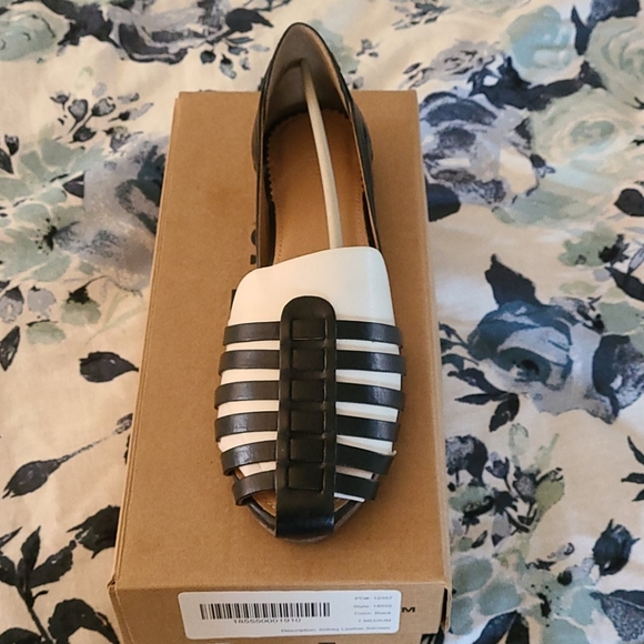 Shoes - Picture 3 of 3